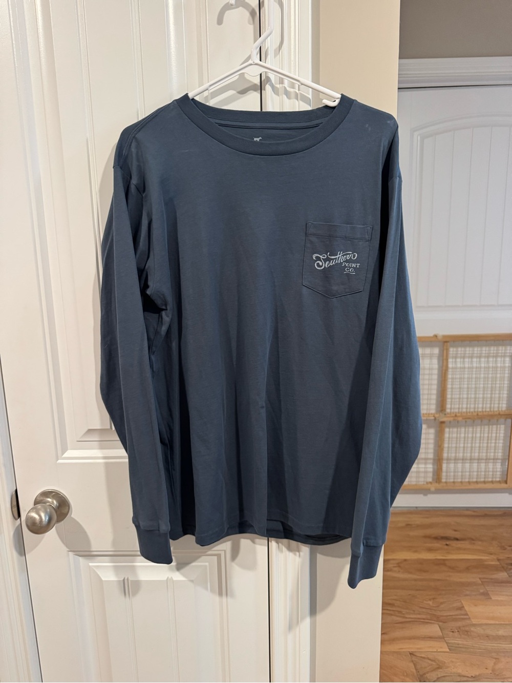 Southern Point Co Men’s Long-Sleeve Pocket T-Shirt - Slate Blue